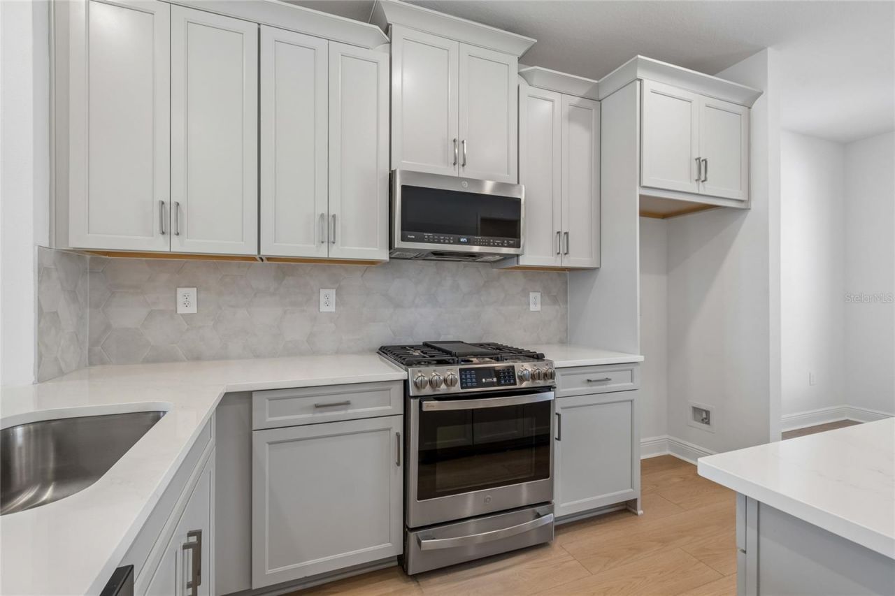 8123 Seaflower Parkway, Bradenton, FL 34210 Photo