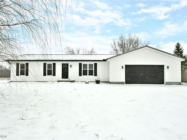 5676 Thompson Clark Road, Bristolville, OH 44402
