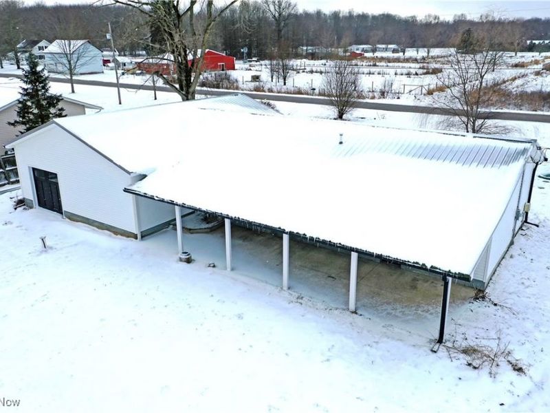 5676 Thompson Clark Road, Bristolville, OH 44402 Photo 10