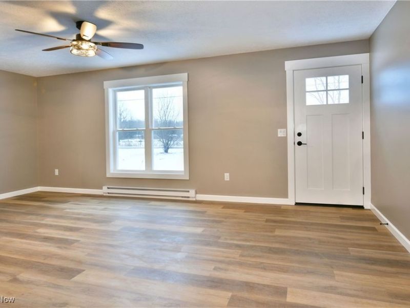 5676 Thompson Clark Road, Bristolville, OH 44402 Photo 11