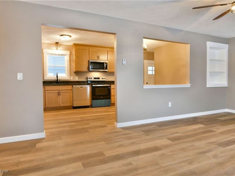 5676 Thompson Clark Road, Bristolville, OH 44402 Photo 17