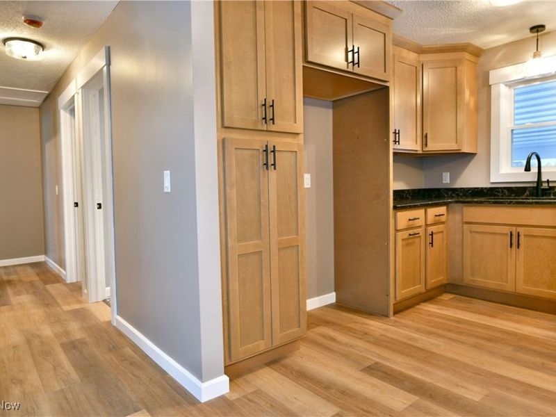 5676 Thompson Clark Road, Bristolville, OH 44402 Photo 19