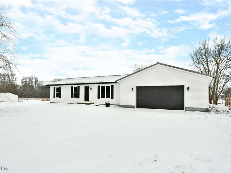 5676 Thompson Clark Road, Bristolville, OH 44402 Photo 2