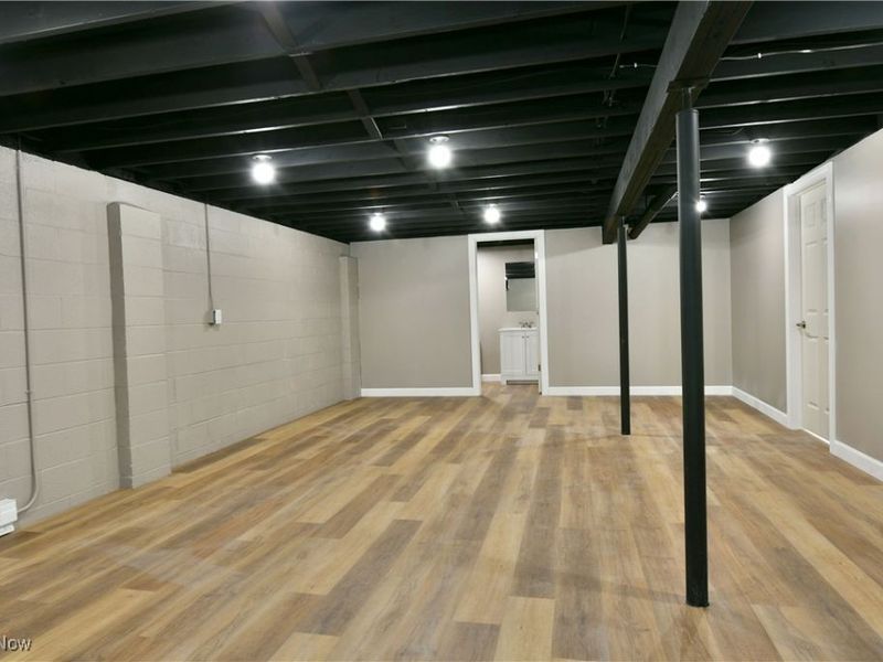 5676 Thompson Clark Road, Bristolville, OH 44402 Photo 42