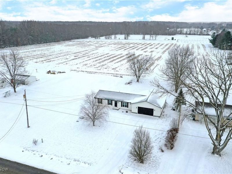 5676 Thompson Clark Road, Bristolville, OH 44402 Photo 6