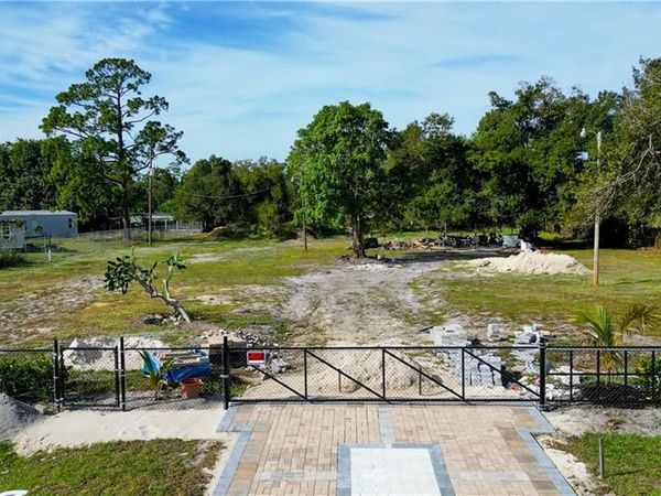 7978 Marx DR, NORTH FORT MYERS, FL 33917