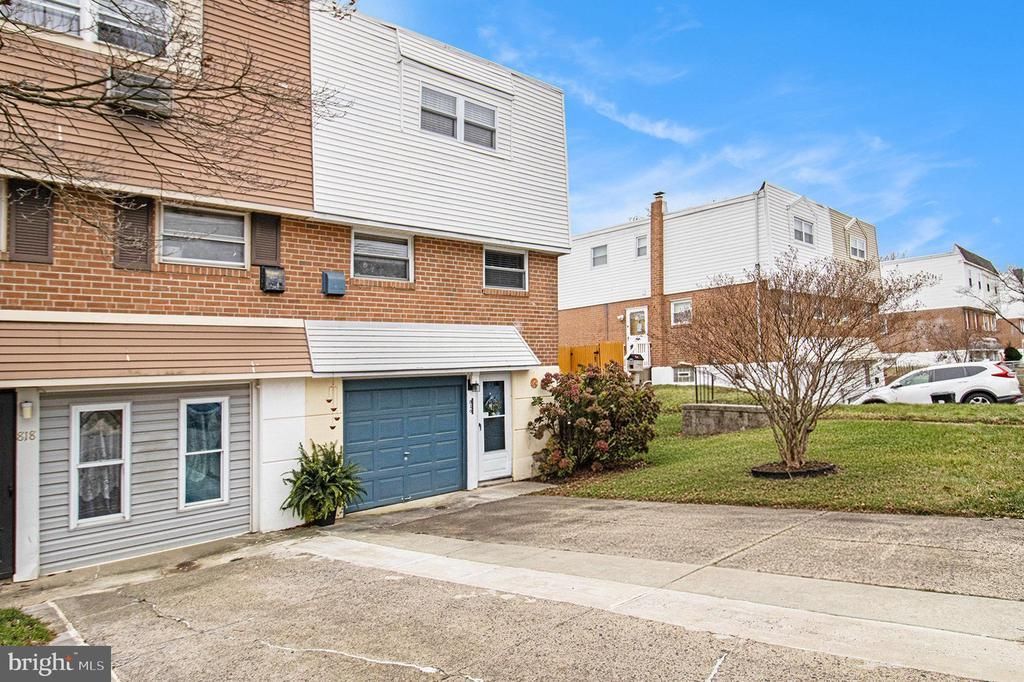 816 Lawler Street, Philadelphia, PA 19116 Main Photo