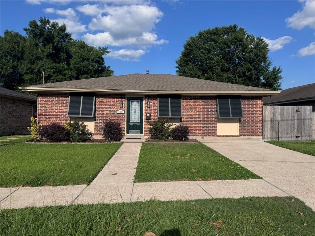 2309 DANNY Park Metairie, LA 70001