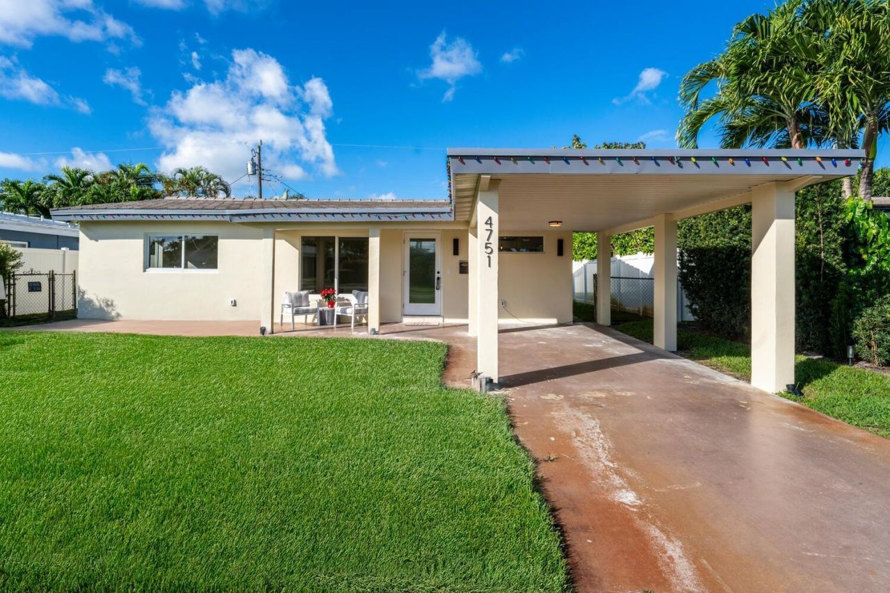 4751 NE 4th Ave, Oakland Park, FL 33334 Main Photo