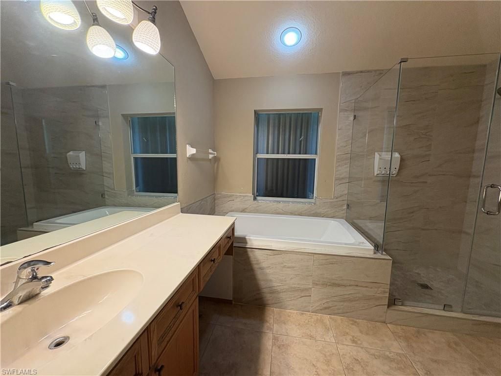 3714 NE 17th Ave , Cape Coral, FL 33909 Photo