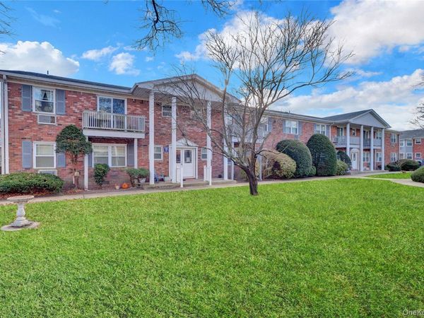 210 Fairharbor Drive, Unit 210, Patchogue, NY 11772