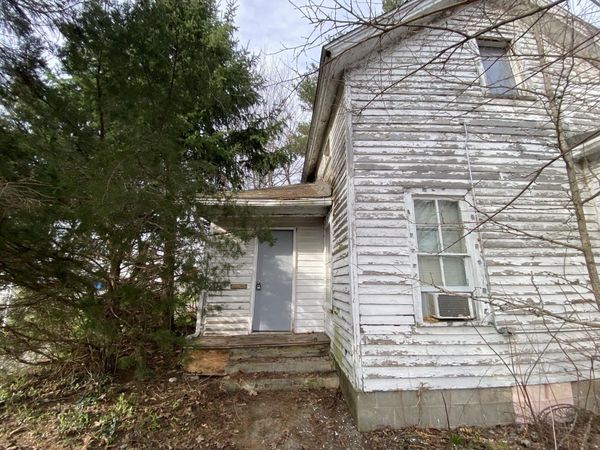 111 E Saint Marys Street, Decatur, MI 49045