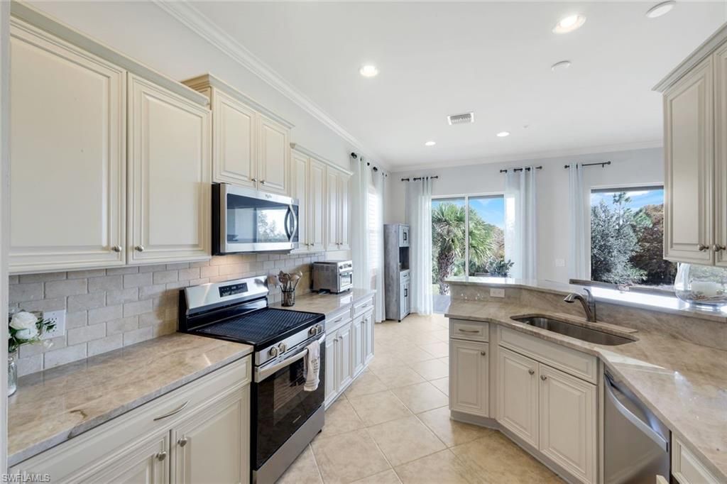 9550 Ironstone Ter, Unit 201, Naples, FL 34120 Photo