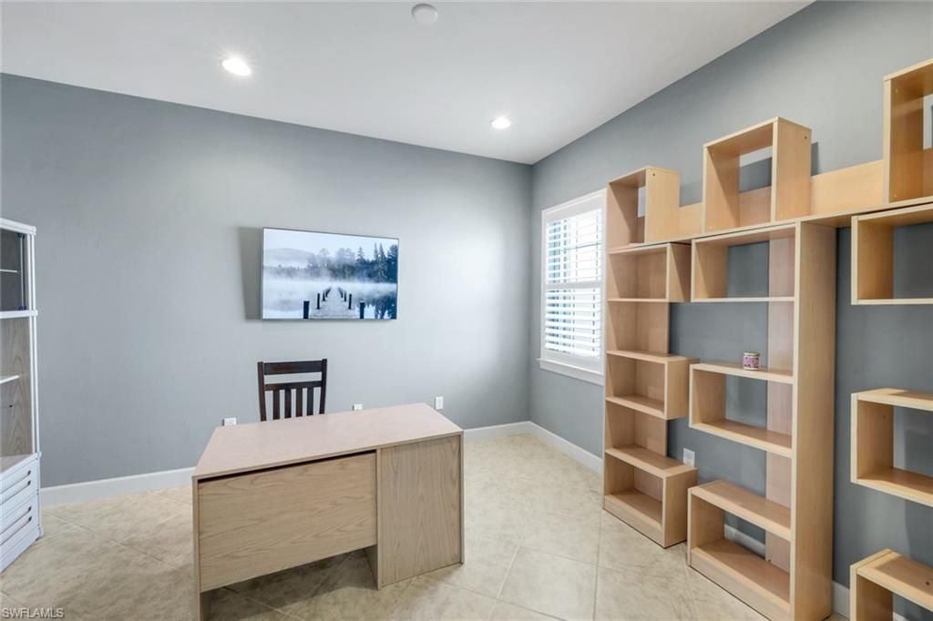 9550 Ironstone Ter, Unit 201, Naples, FL 34120 Photo