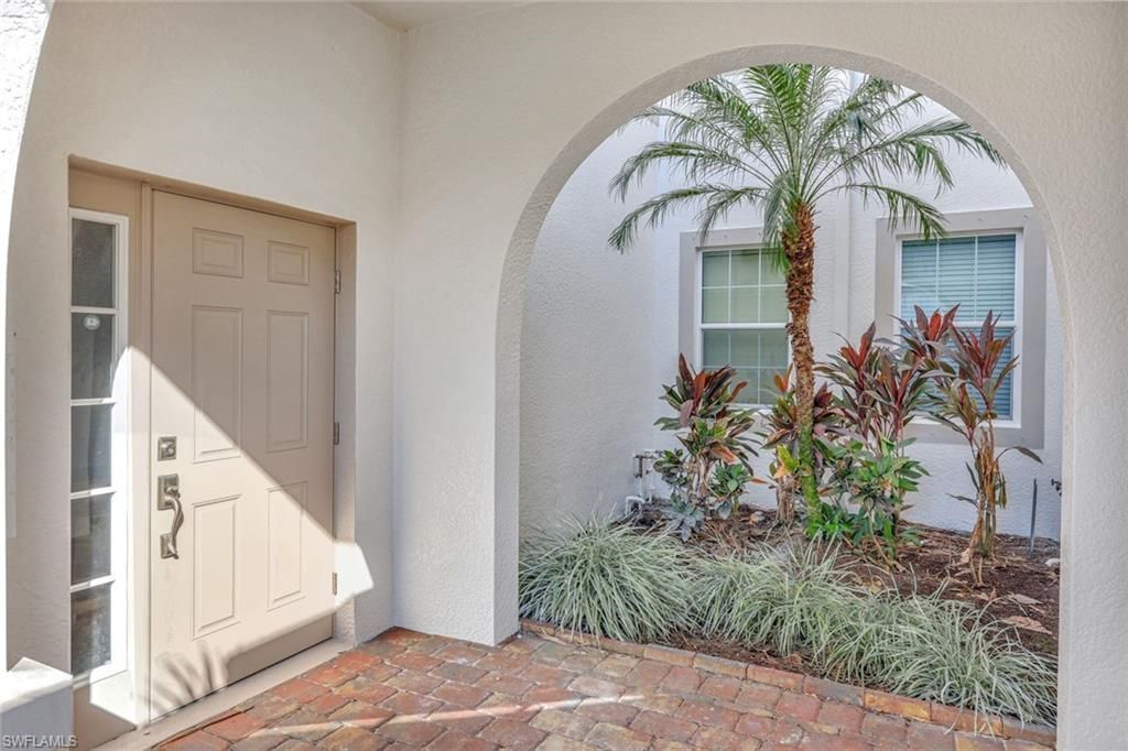 9550 Ironstone Ter, Unit 201, Naples, FL 34120 Photo