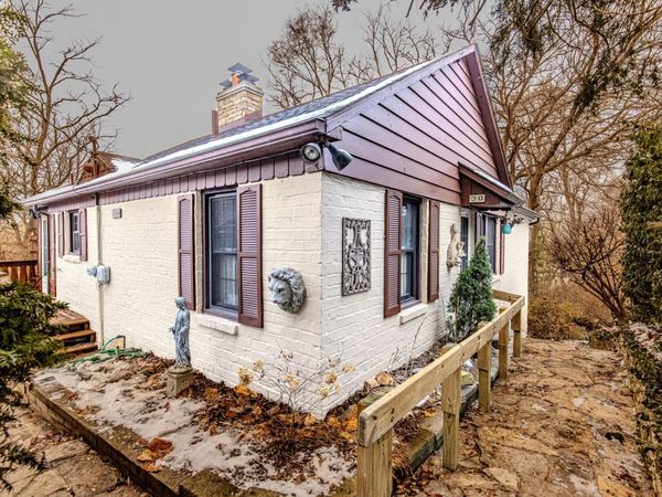 30 Sunset Trail, Portage, IN 46368