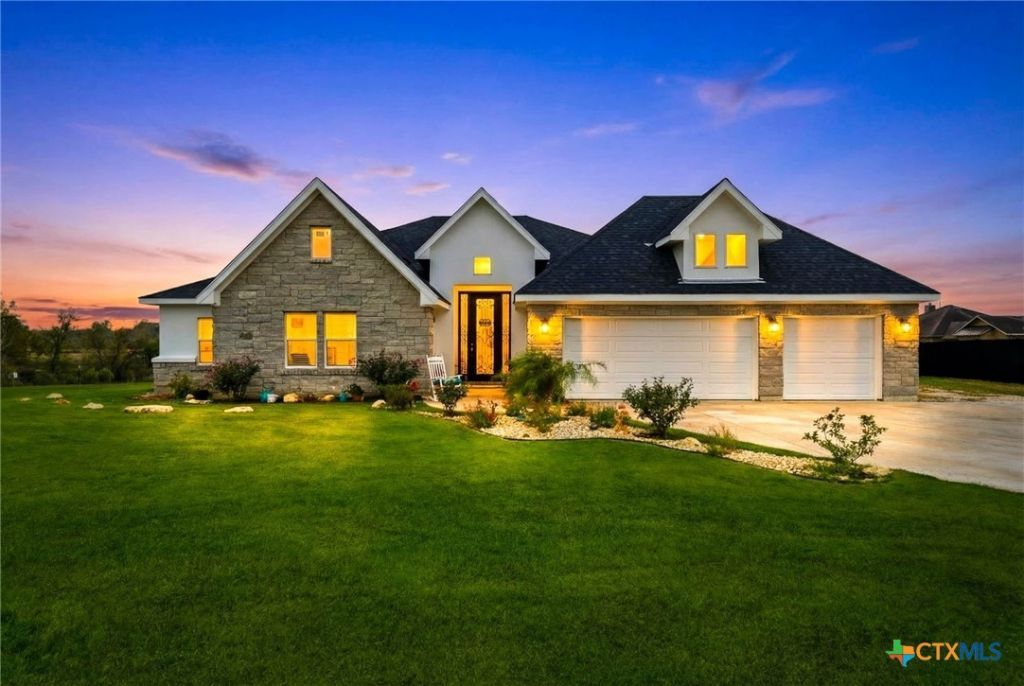 7074 Newman Boulevard, Kyle, TX 78640 Main Photo