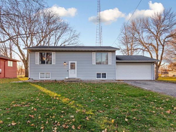 2059 Roe Crest Drive, North Mankato, MN 56003