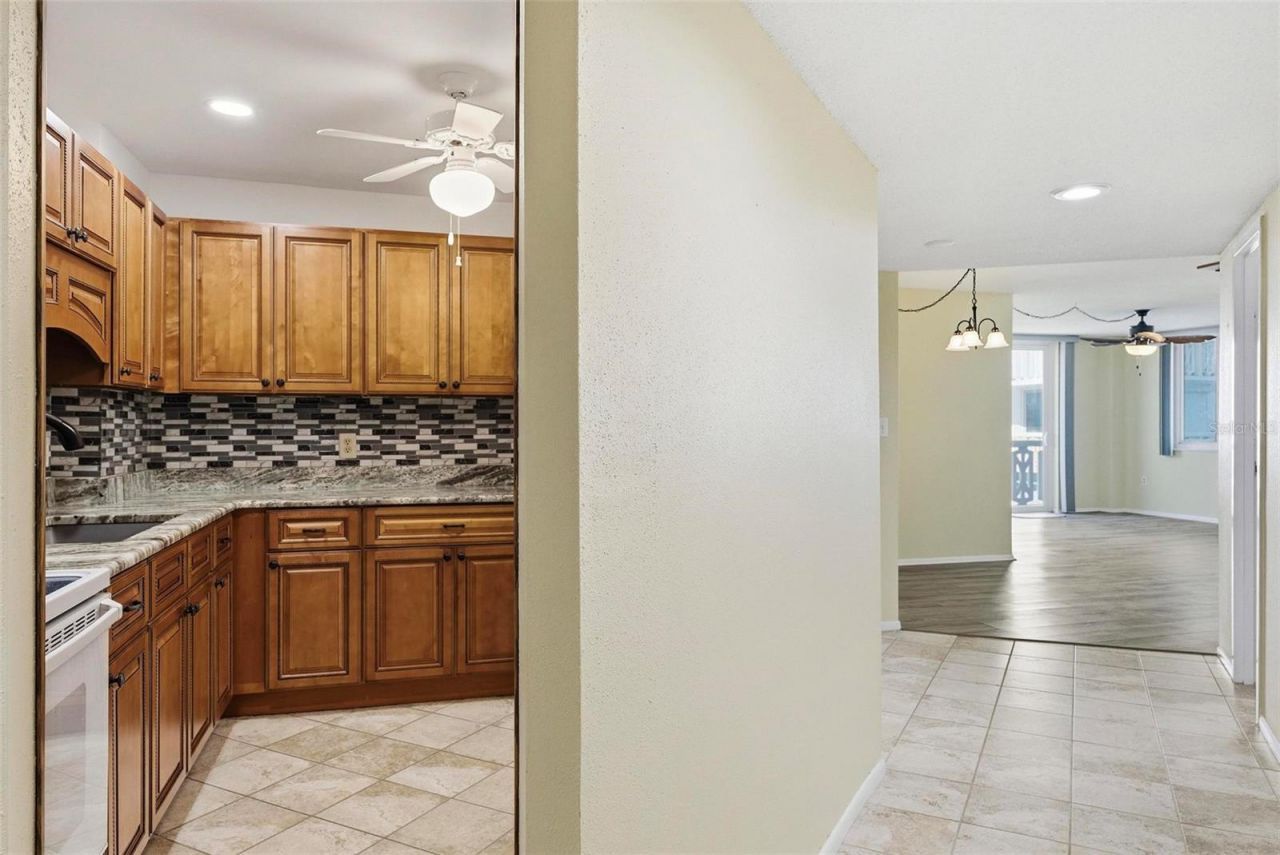 925 N Halifax Avenue, Unit 103, Daytona Beach, FL 32118 Photo