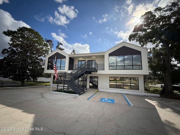 47 W New Haven Avenue , Melbourne, FL 32901