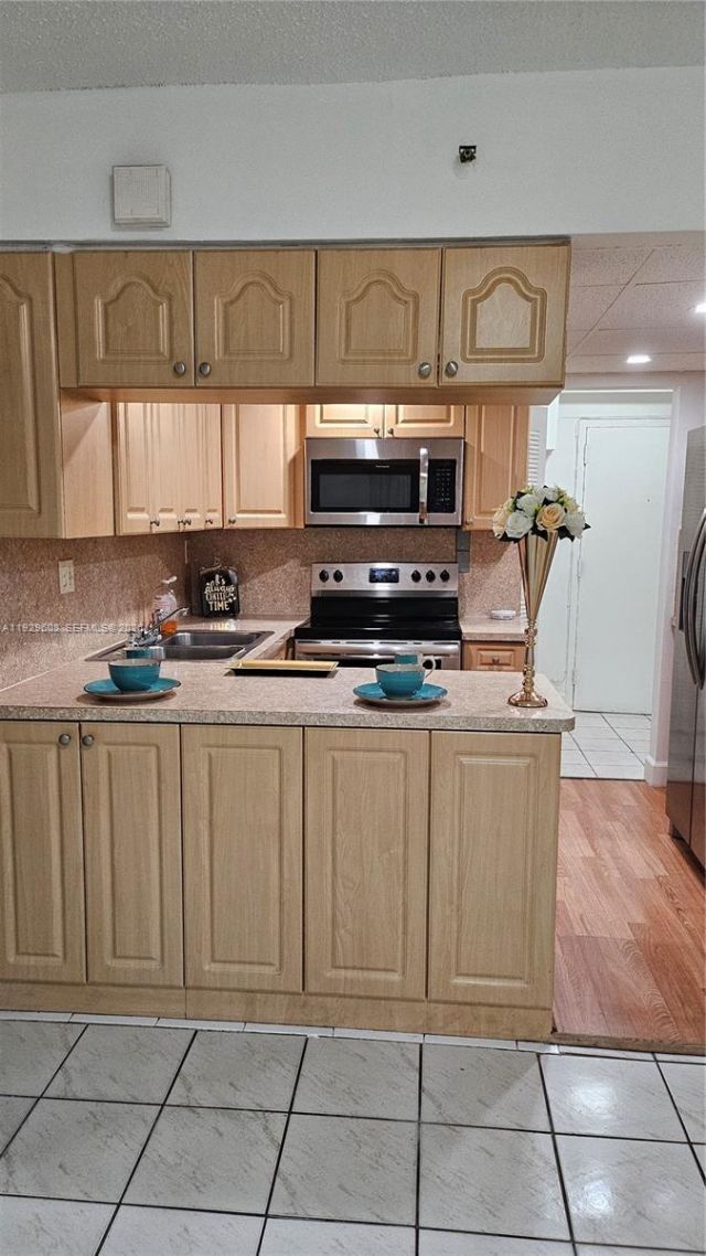 10641 SW 108th Ave, Unit 1H, Miami, FL 33176 Photo