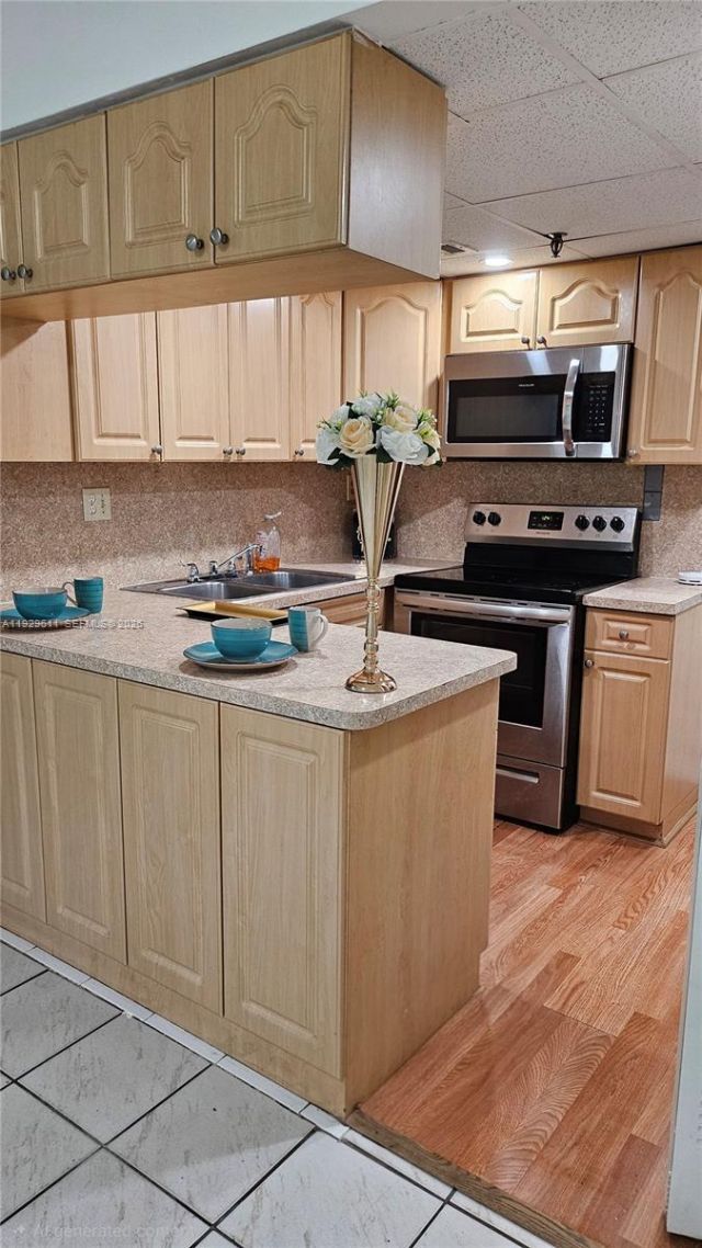 10641 SW 108th Ave, Unit 1H, Miami, FL 33176 Photo