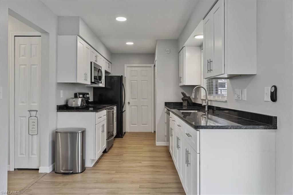 1815 SE 8th Ter, Cape Coral, FL 33990 Photo