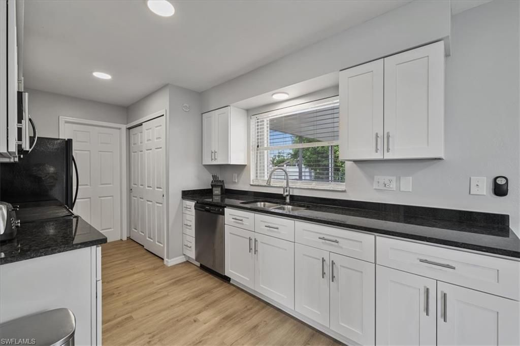 1815 SE 8th Ter, Cape Coral, FL 33990 Photo