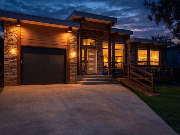 1151 Eastview DR, Canyon Lake, TX 78133