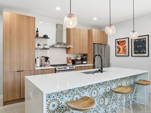 2106 Schley Ave, San Antonio, TX 78210