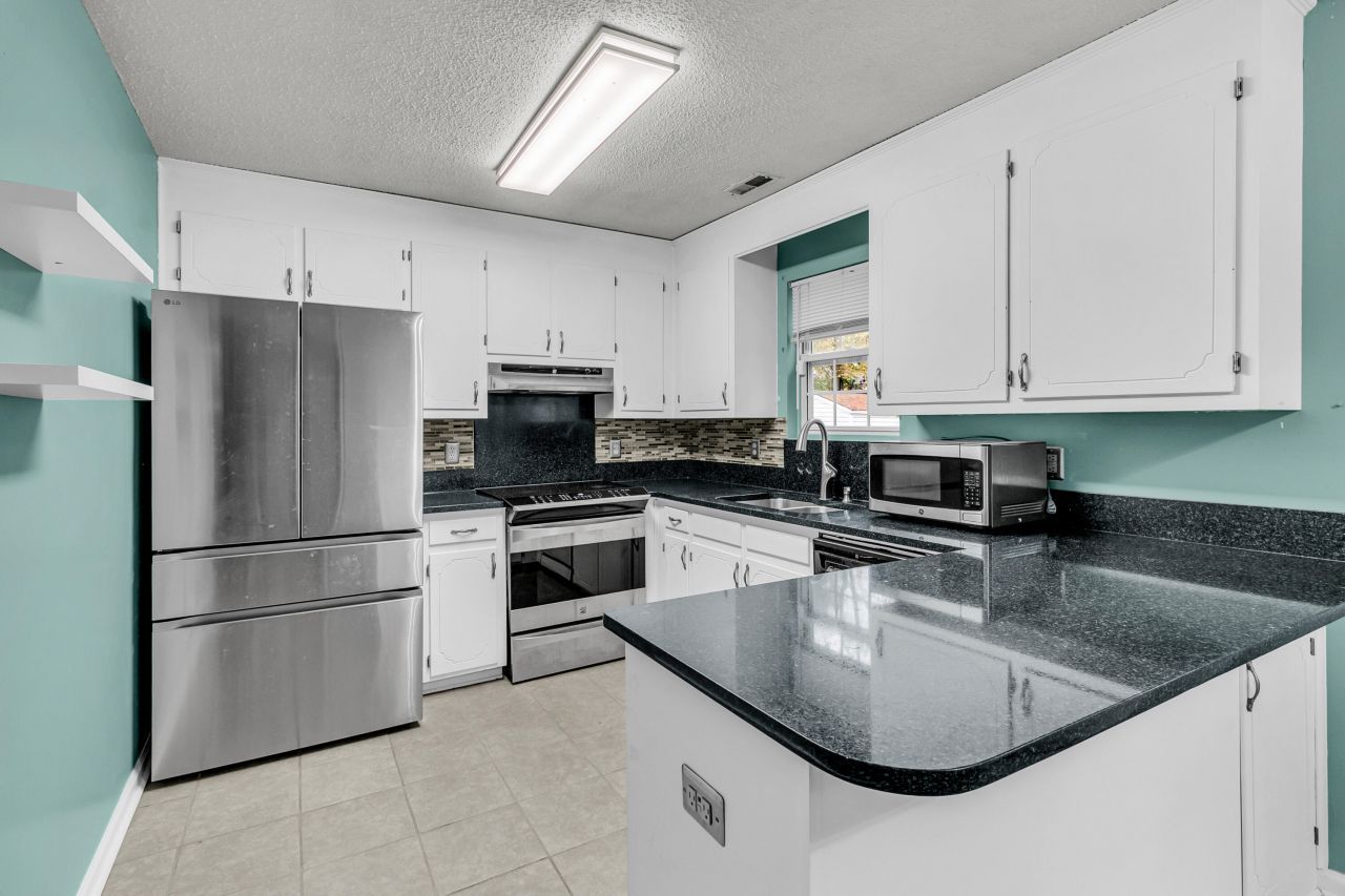 102 Outrigger Court Photo 10