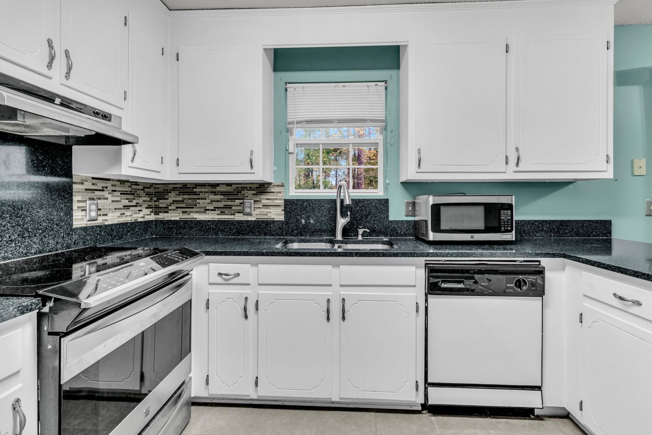 102 Outrigger Court Photo 11