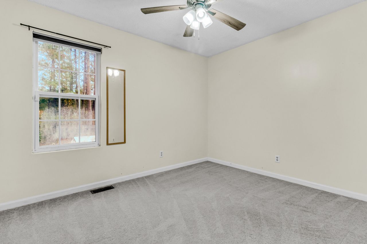 102 Outrigger Court Photo 18