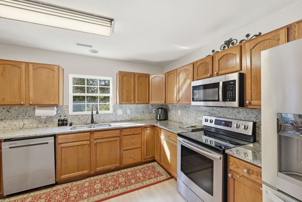 126 Oak Drive Photo 16