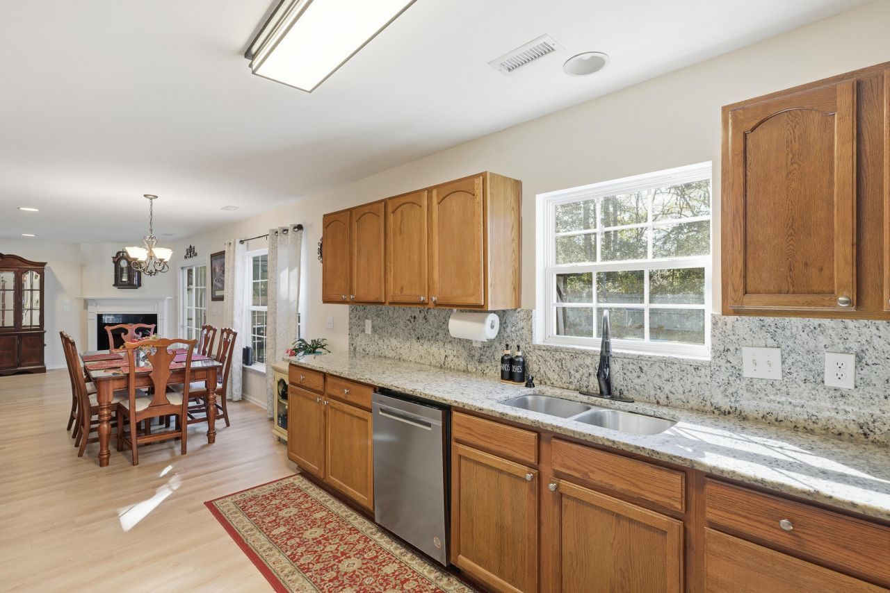 126 Oak Drive Photo 17