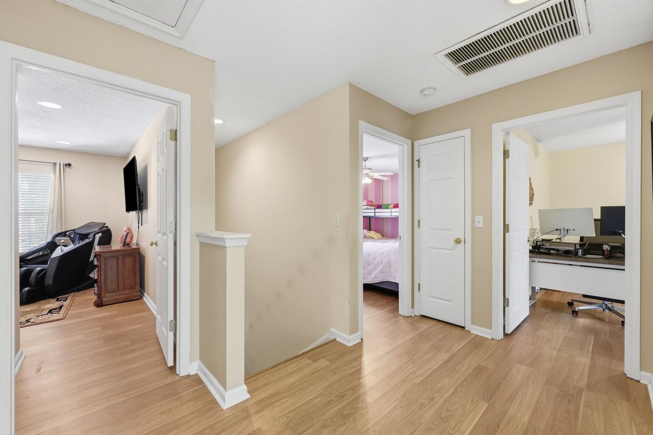 126 Oak Drive Photo 19