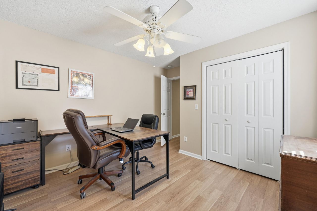 126 Oak Drive Photo 32