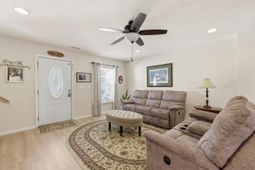 126 Oak Drive photo 4