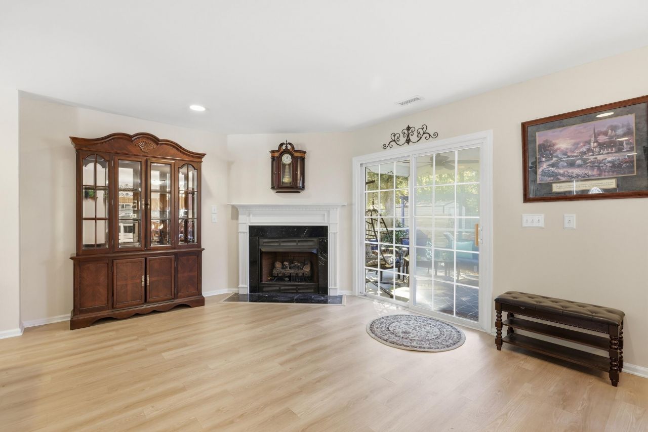 126 Oak Drive Photo 8