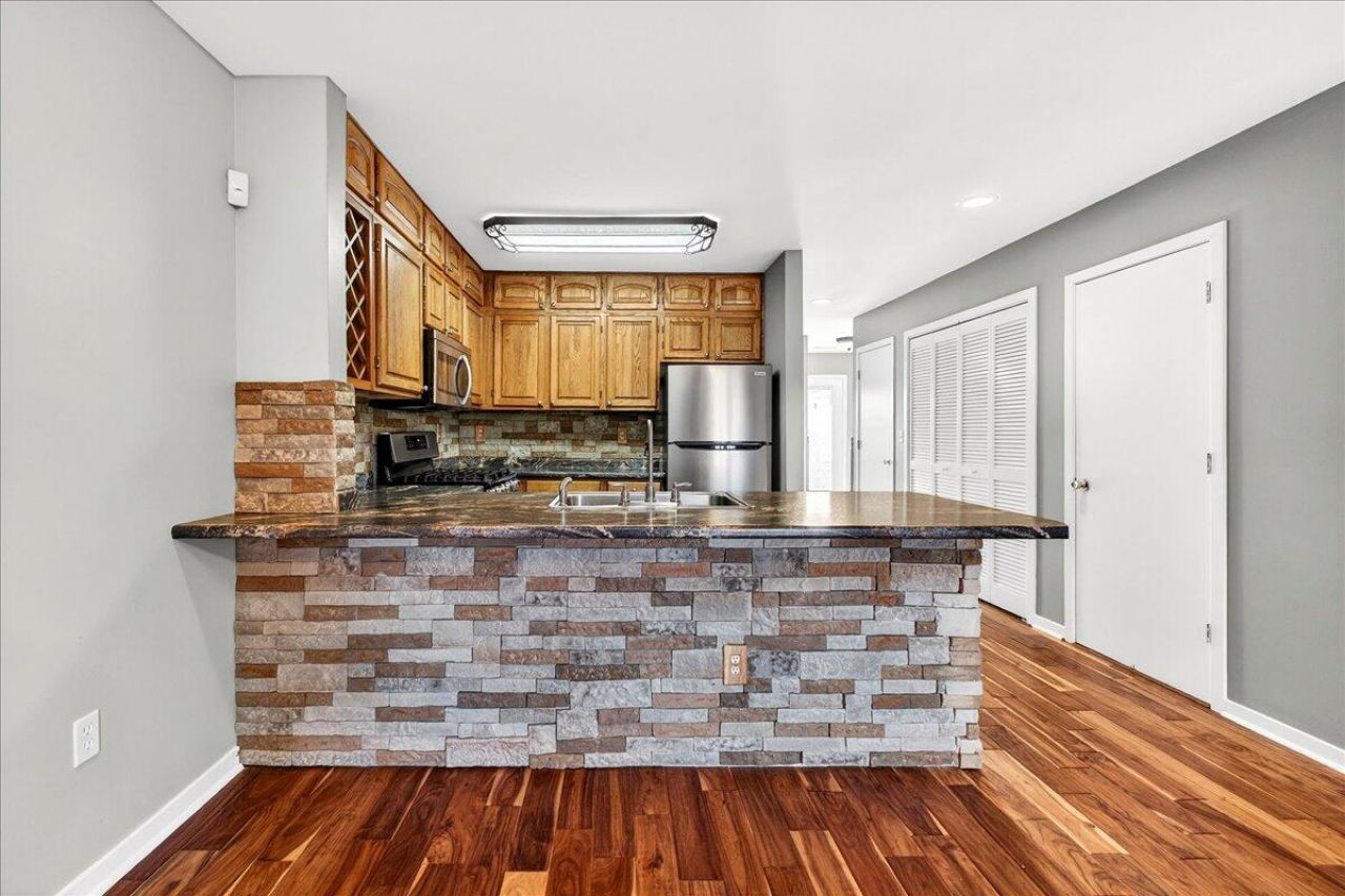 166 River Breeze Drive Photo 10