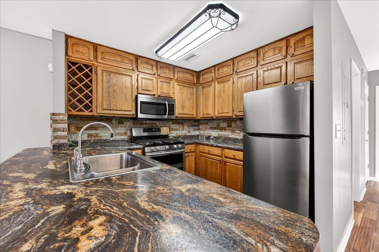 166 River Breeze Drive Photo 11