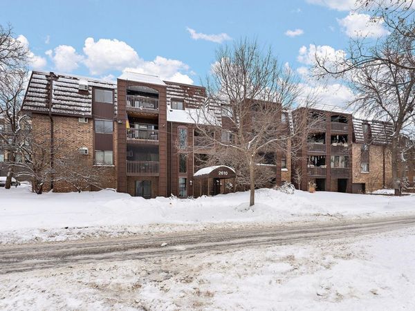 2610 Garfield Avenue, Unit 101, Minneapolis, MN 55408