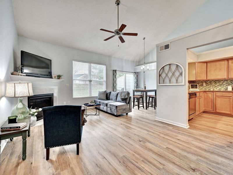 8094 Over Par Court, Burlington, KY 41005 Photo 11