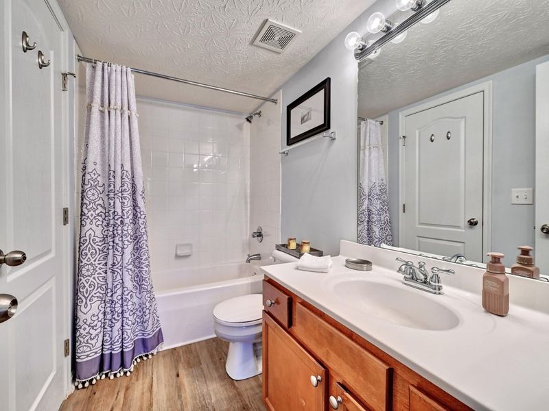 8094 Over Par Court, Burlington, KY 41005 Photo 9