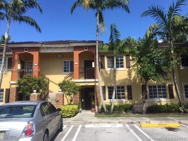 945 NE 33rd Ter, Unit 203, Homestead, FL 33033