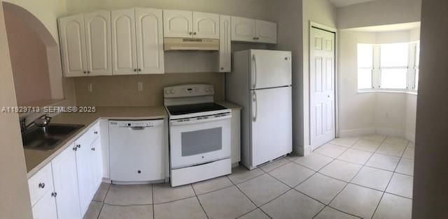 945 NE 33rd Ter, Unit 203, Homestead, FL 33033 Photo