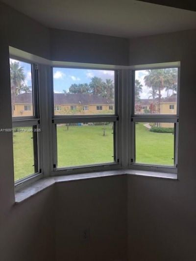 945 NE 33rd Ter, Unit 203, Homestead, FL 33033 Photo