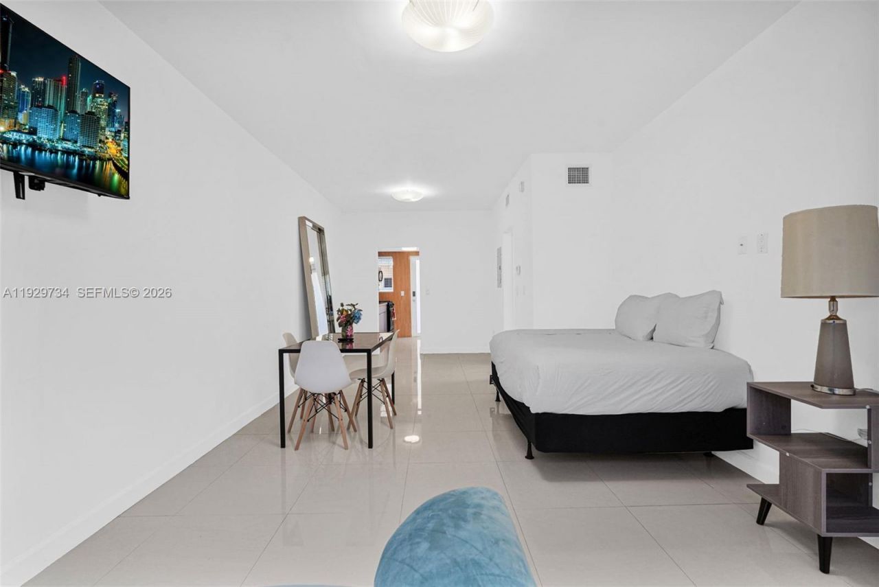 1025 94th St, Unit 9, Bay Harbor Islands, FL 33154 Photo