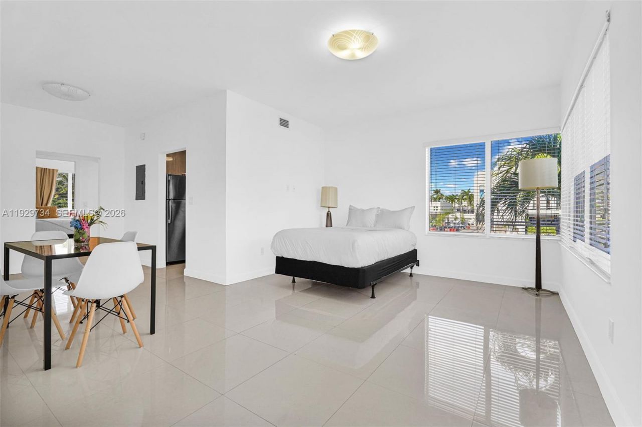 1025 94th St, Unit 9, Bay Harbor Islands, FL 33154 Photo