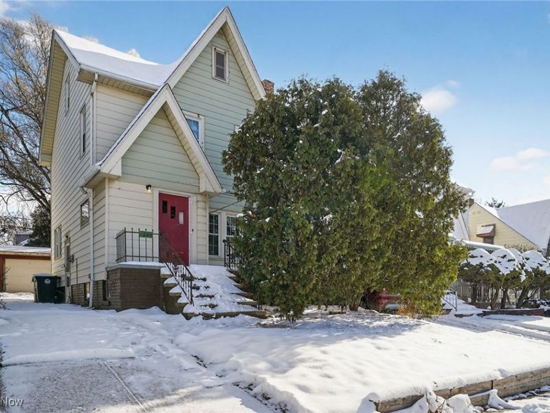 3559 Lloyd Road, Cleveland, OH 44111 Photo 1